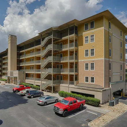 Buy this 3 bed condo on 401 Summit View Road Southwest in Grandview, Knox County