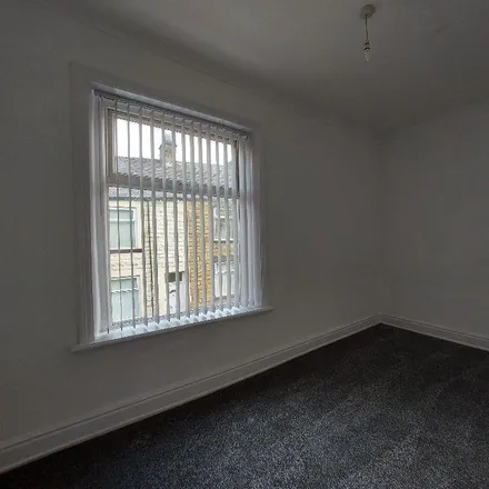 Image 4 - 94 Smith Street, Barrowford, BB9 9HH, United Kingdom - Townhouse for rent