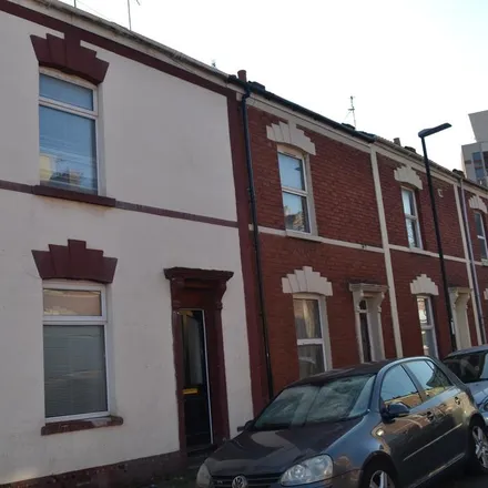 Rent this 4 bed townhouse on 29 Granville Street in Bristol, BS5 9SW