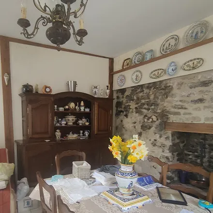Image 9 - 22100 Dinan, France - Apartment for sale