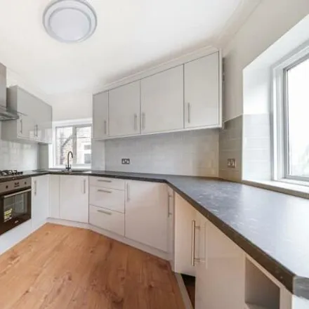 Image 5 - Milford Gardens, South Stanmore, London, HA8 6EY, United Kingdom - Duplex for sale