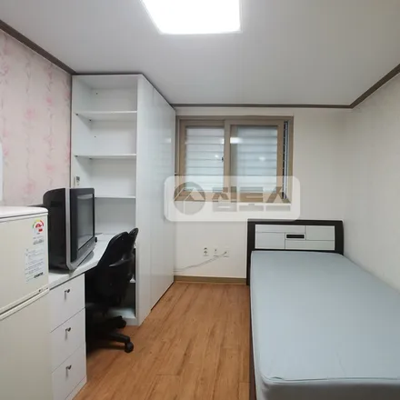 Image 3 - 서울특별시 관악구 신림동 562-4 - Apartment for rent