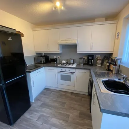 Image 2 - Stratton Close, Wallasey, CH45 7SJ, United Kingdom - Townhouse for rent