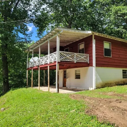 Buy this 2 bed house on 1498 Bradley Creek Road in Oak Grove, Macon County