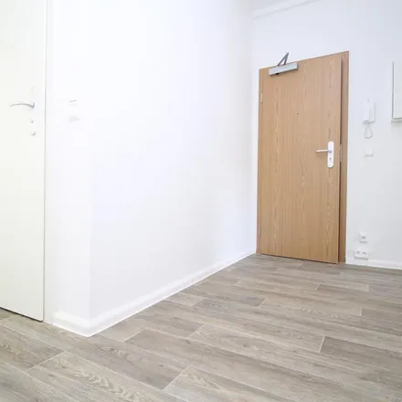 Rent this 4 bed apartment on Brambacher Straße 37 in 04207 Leipzig, Germany