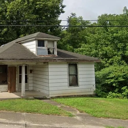 Buy this 3 bed house on 521 West 8th Street in Paris, KY 40361