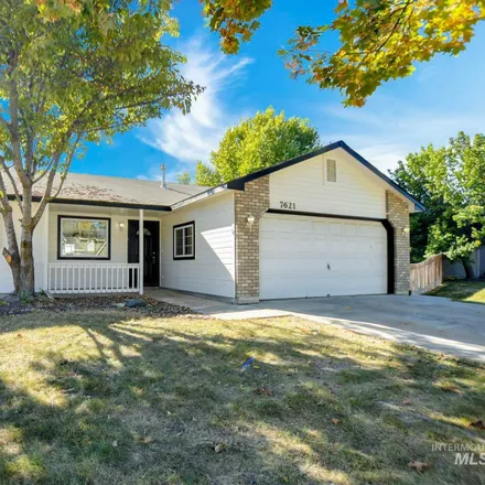 Buy this 3 bed house on Arlington Drive in Nampa, ID 83867