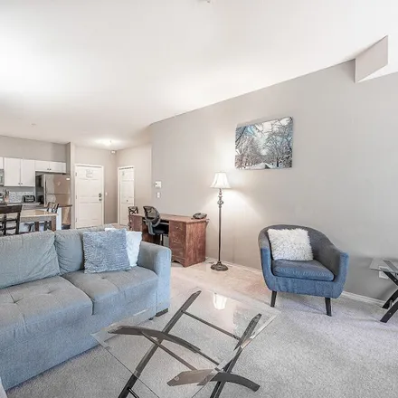 Image 3 - Kelowna, BC V1V 2R6, Canada - Condo for rent