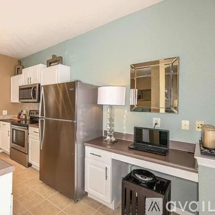 Image 9 - 2902 N Gandy Blvd, Unit 1-2 - Apartment for rent