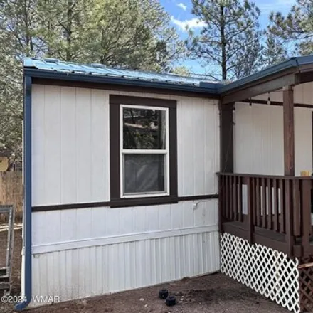 Buy this studio apartment on 2188 South Woods Drive in Navajo County, AZ 85933