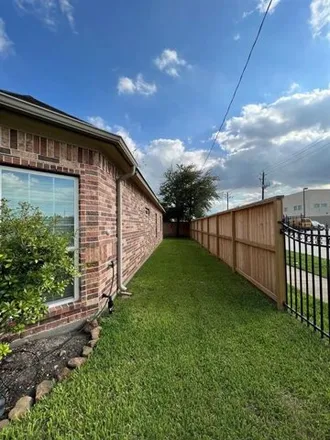 Image 5 - 1699 Saulnier Street, Houston, TX 77019, USA - House for sale