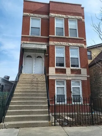 Rent this 2 bed house on 2949 South Union Avenue in Chicago, IL 60616