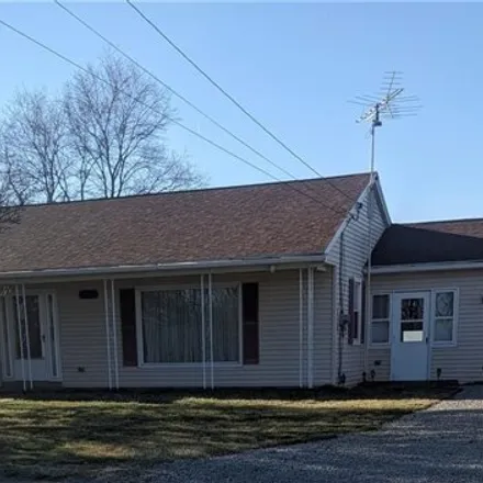 Buy this 3 bed house on 6338 Tuscarawas Road in Ohioville, Beaver County