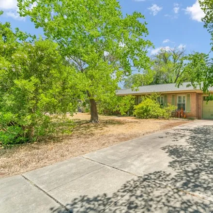 Image 7 - 426 Oak Glen Drive, San Antonio, TX 78209, USA - House for sale