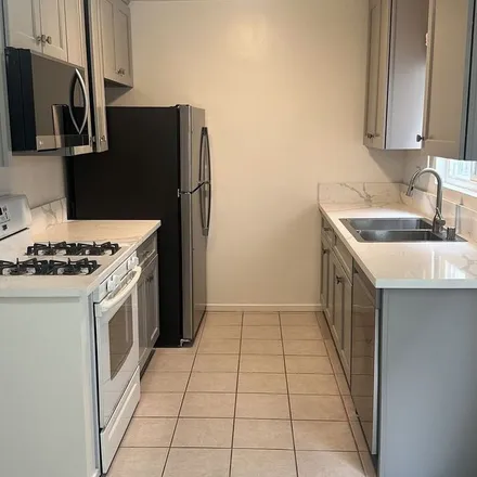 Rent this 2 bed apartment on 477 Brooks Avenue in Los Angeles, CA 90291