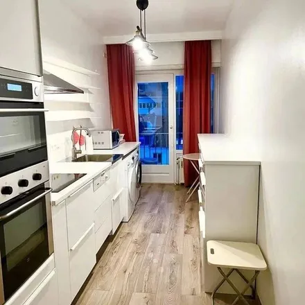 Image 5 - Rue du Ruanda - Ruandastraat 19, 1040 Etterbeek, Belgium - Apartment for rent