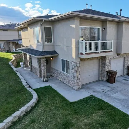 Buy this 2 bed condo on 8484 S Ivy Gable Dr W in West Jordan, Utah