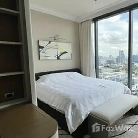 Rent this 3 bed apartment on Soi Sukhumvit 55 in Vadhana District, 10110