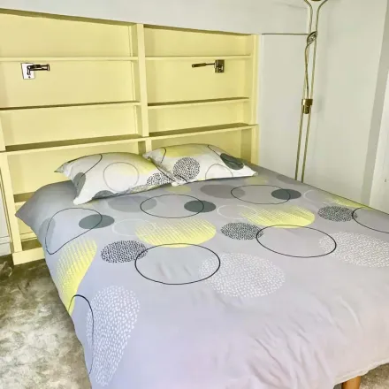 Rent this 5 bed apartment on 19 Rue de Bièvre in 75005 Paris, France
