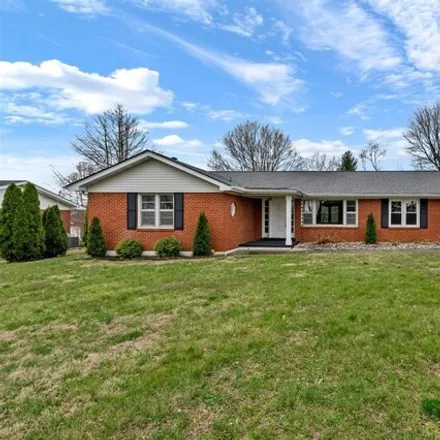 Buy this 3 bed house on 201 Southfork Road in Glasgow, KY 42141