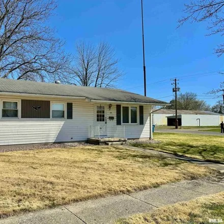 Buy this 3 bed house on 678 West 2nd Street in Centralia, IL 62801