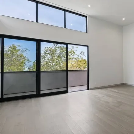 Rent this 3 bed townhouse on Abbot Kinney Boulevard in Los Angeles, CA 90292