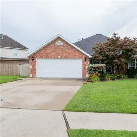 Buy this 4 bed house on 6104 Pleasant Place in Rogers, AR 72758