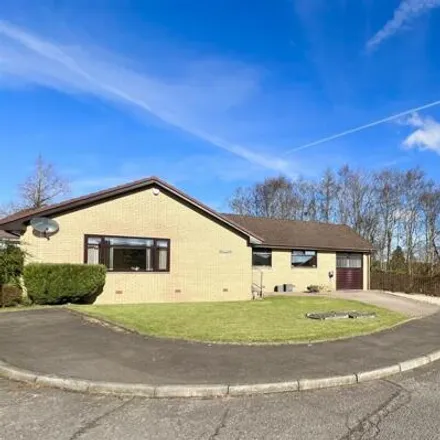 Buy this 4 bed house on Burnhead Road in Cumbernauld, G68 9BT