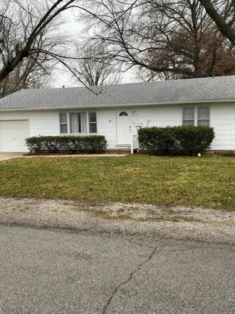 Buy this 3 bed house on Cox Street in Centralia, MO 65240