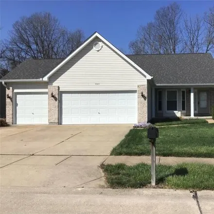 Buy this 3 bed house on 583 Sierra Ridge Avenue in Pacific, MO 63069
