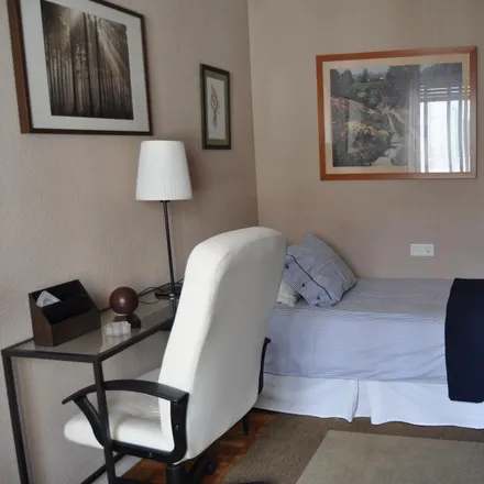 Rent this 4 bed room on Av. Brasilia - Bristol in Calle Bristol, 28028 Madrid