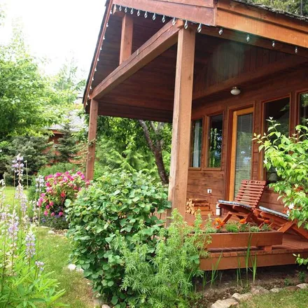 Rent this 1 bed townhouse on Kaslo in BC V0G 1M0, Canada