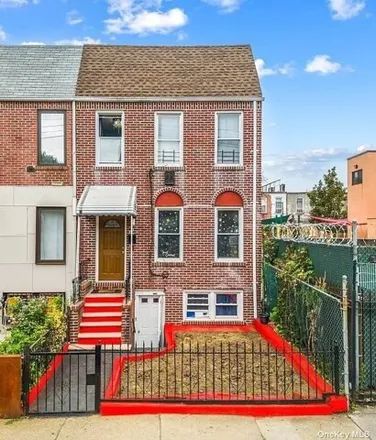 Rent this 3 bed house on 1114 Brooklyn Avenue in New York, NY 11203