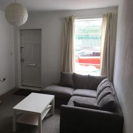 Rent this 4 bed room on 37 Heeley Road in Selly Oak, B29 6DP