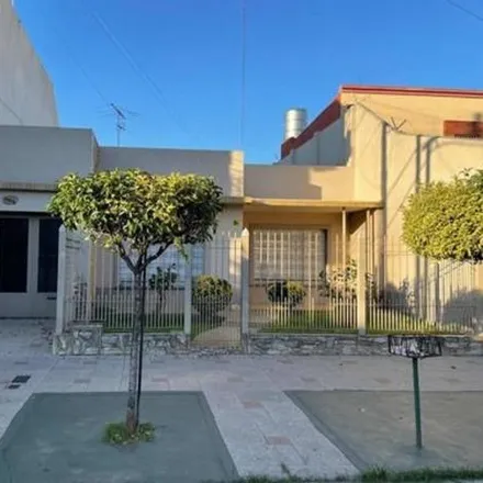 Image 2 - Santa Fe 524, Partido de Morón, B1708 DYO Morón, Argentina - House for sale