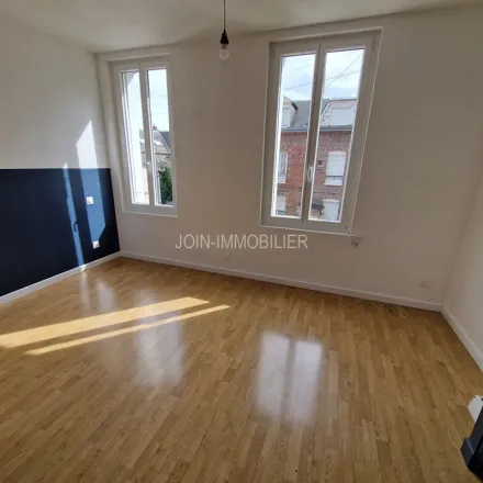 Rent this 3 bed apartment on Rue du Chêne Percé in 76200 Dieppe, France