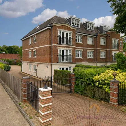 Rent this 2 bed apartment on Chandler House in Alexandra Road, Epsom