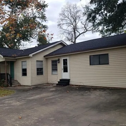 Buy this 3 bed house on 628 Starlin Drive in Sulphur, LA 70663