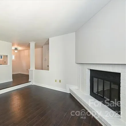 Image 5 - 417 West 8th Street, Charlotte, NC 28202, USA - Condo for sale