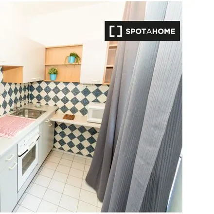 Rent this studio apartment on Arnethgasse 36 in 1160 Vienna, Austria