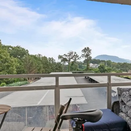 Buy this 2 bed condo on 931 Whitehall Road in Woodland Heights, Chattanooga