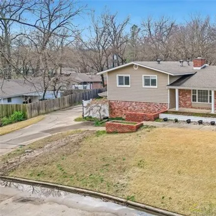 Buy this 5 bed house on 849 Whipporwill Court in Bartlesville, OK 74006