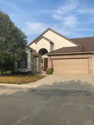 Image 1 - Hunters Chase Drive, Macomb Township, MI 48042, USA - Townhouse for sale