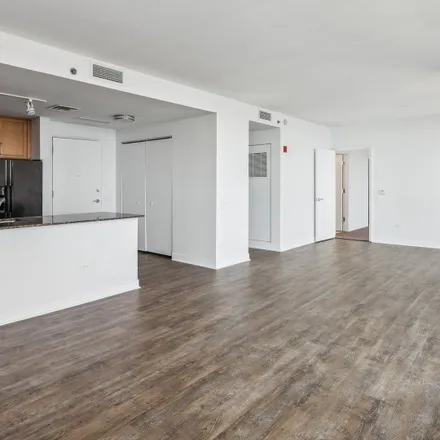 Image 6 - The Pearson, 250 East Pearson Street, Chicago, IL 60611, USA - Condo for rent