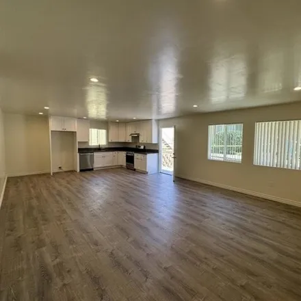 Image 3 - 457 Hensen Heights Drive, San Marcos, CA 92096, USA - Condo for rent