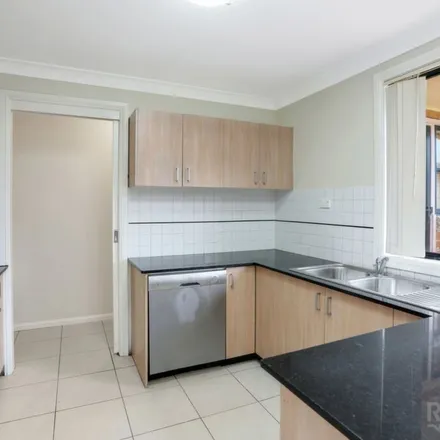 Image 4 - 8 Woodside Avenue, Blacktown NSW 2148, Australia - Apartment for rent