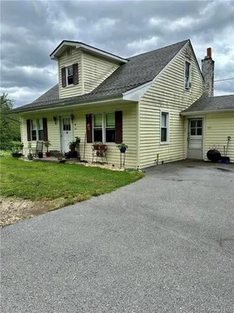 Image 3 - 371 St Andrews Rd, Walden, New York, 12586 - House for sale
