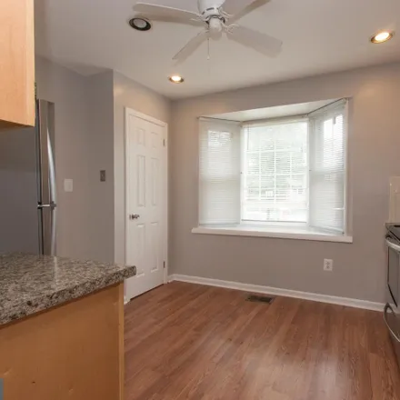 Image 4 - 44 Timber Rock Road, Gaithersburg, MD 20878, USA - Townhouse for sale