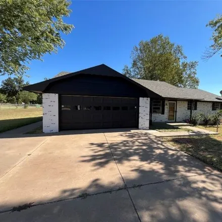Buy this 3 bed house on unnamed road in Elk City, OK 73644