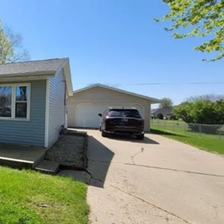 Buy this 3 bed house on 1350 Garfield Street in Rock Falls, IL 61071